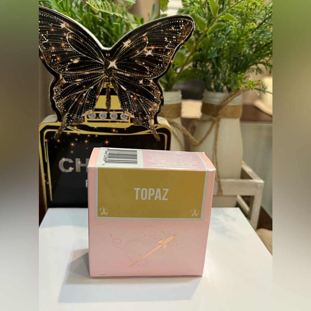 Jeffree Star Topaz Setting Powder